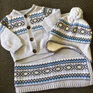 Carter's boys sweater set, mixed sizes